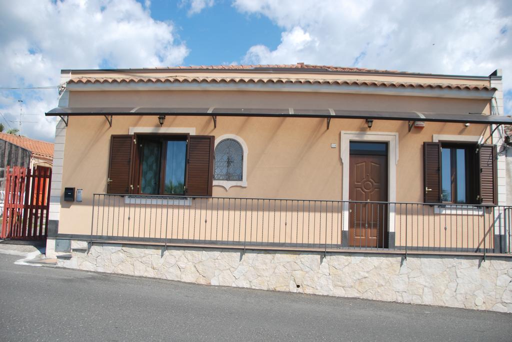 Villa I Colori Dell'Etna Santa Venerina Exterior foto